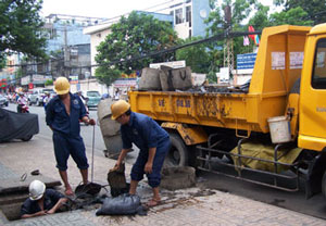 Hút bể phốt tại Lãng Yên phá giá 0974.105.606