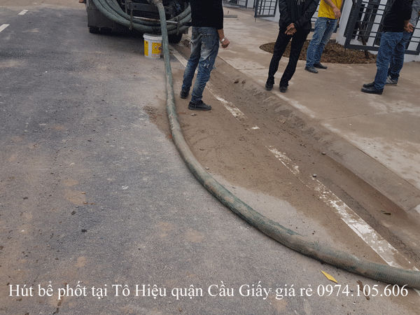 Hút bể phốt tại Tô Hiệu quận Cầu Giấy 0941.219.219